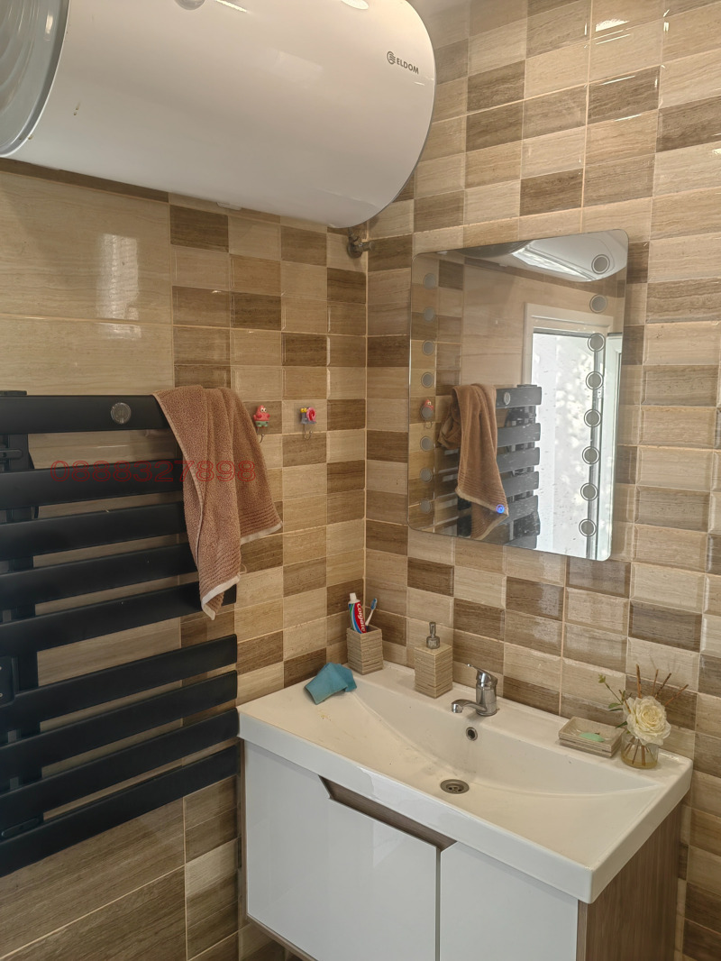 Продава ЕТАЖ ОТ КЪЩА, гр. Кюстендил, Център, снимка 5 - Етаж от къща - 53518683