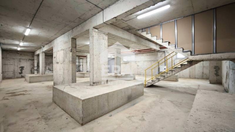 Продава  Магазин град Търговище , Запад 2 , 453 кв.м | 49222163 - изображение [9]