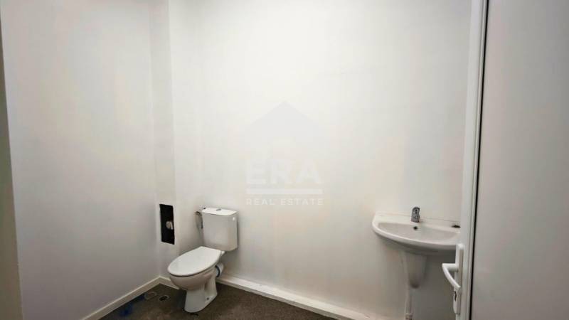 Продава  Магазин град Търговище , Запад 2 , 453 кв.м | 49222163 - изображение [7]