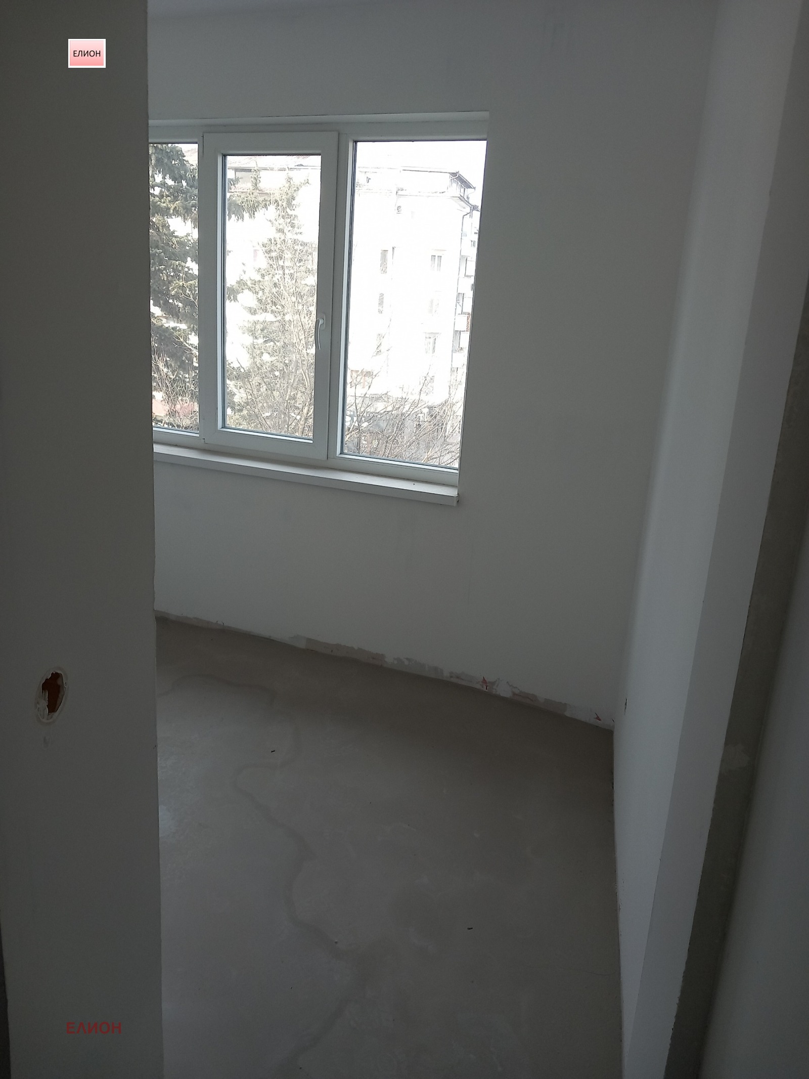 Продава 3-СТАЕН, гр. Перник, Изток, снимка 2 - Апартаменти - 52689195