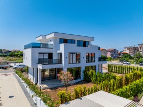 Hus Sjernomorets, region Burgas 1