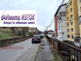 Trama Iztok, Pernik 10