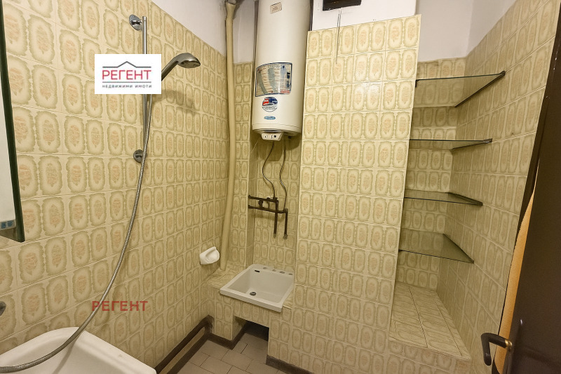 De vânzare  2 dormitoare Gabrovo , Bicicinia , 95 mp | 77312506 - imagine [9]