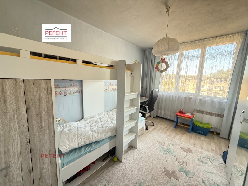 De vânzare  2 dormitoare Gabrovo , Bicicinia , 95 mp | 77312506 - imagine [8]