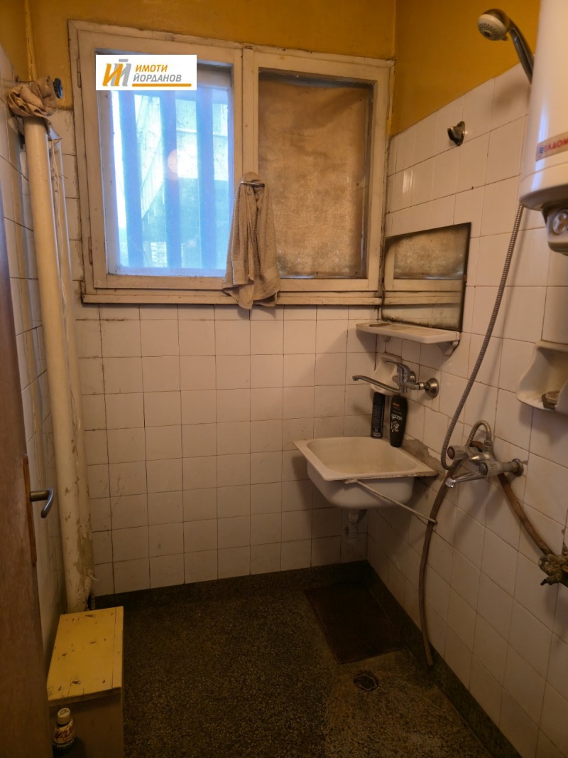 Продава 4-СТАЕН, гр. Велико Търново, Център, снимка 17 - Апартаменти - 52690408