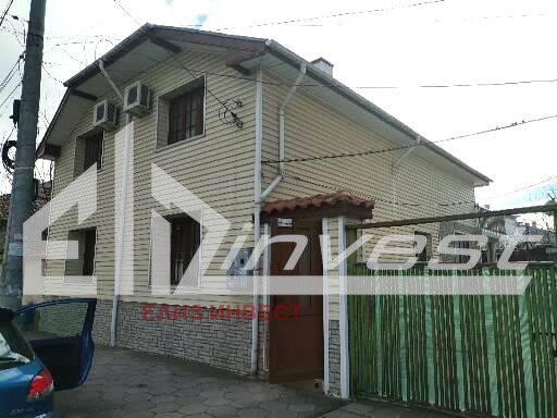 Продава КЪЩА, гр. Нови пазар, област Шумен