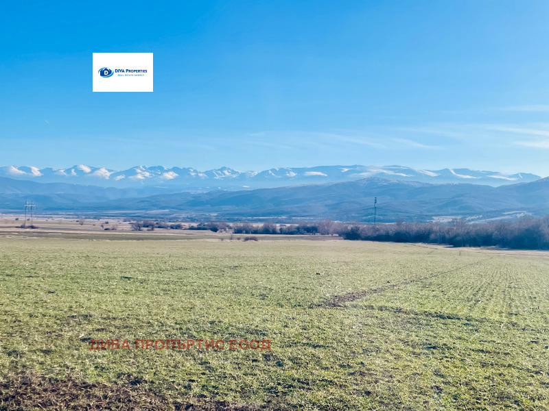 Продава ПАРЦЕЛ, с. Ярлово, област София област