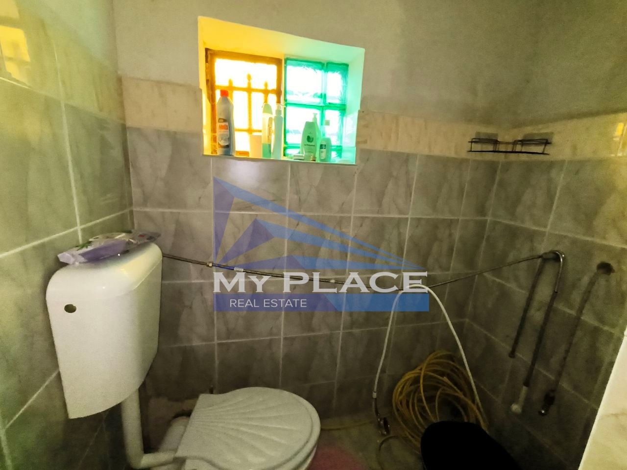 Продава ВИЛА, с. Осмар, област Шумен, снимка 14 - Вили - 53929688