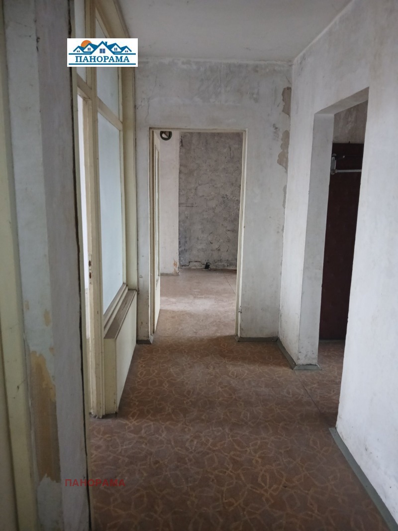 Продава 3-СТАЕН в град Пловдив, Изгрев - 83 кв.м / 70 000 € » 136 908.10 лв., ПАНОРАМА