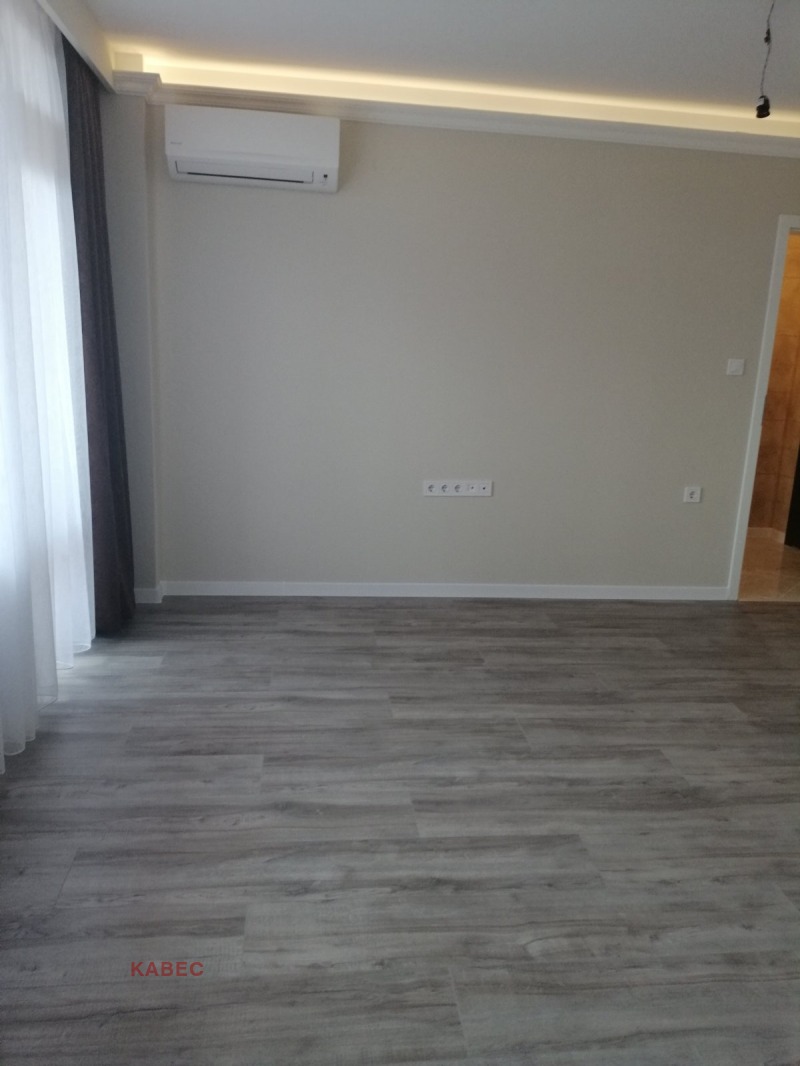 Til salg  1 soveværelse Plovdiv , Trakiya , 60 kvm | 21856820 - billede [3]