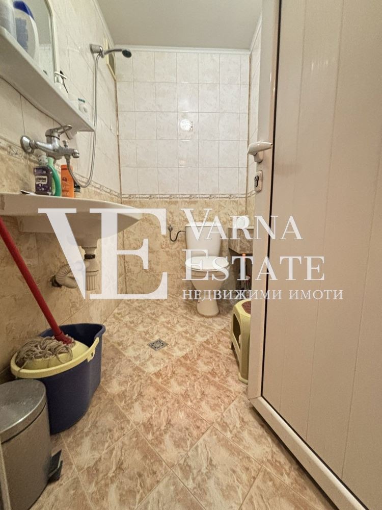 Продава 2-СТАЕН, гр. Варна, Окръжна болница-Генерали, снимка 12 - Апартаменти - 53164354