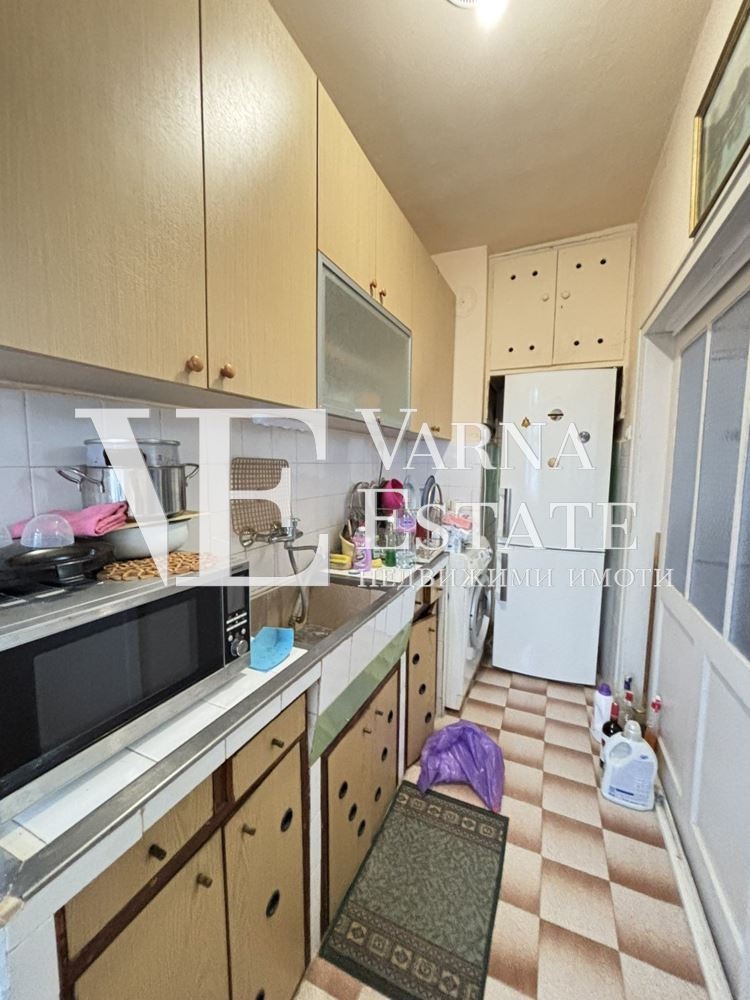 Продава 2-СТАЕН, гр. Варна, Окръжна болница-Генерали, снимка 4 - Апартаменти - 53164354