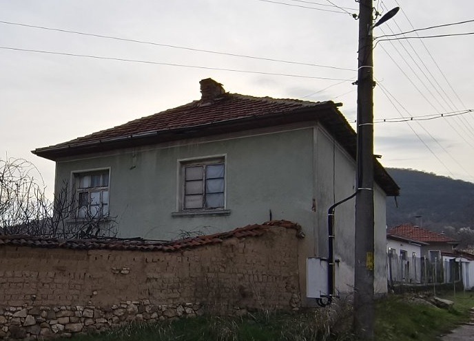 Продава КЪЩА, с. Песнопой, област Пловдив, снимка 3 - Къщи - 44735646