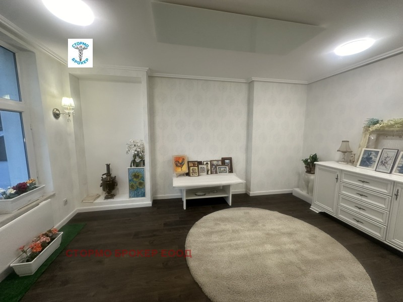 Myytävänä  Talo Sofia , Tsentar , 220 neliömetriä | 88272659 - kuva [8]