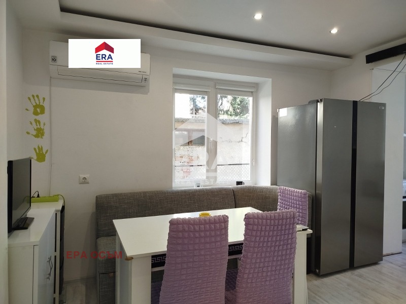 Продава 2-СТАЕН, гр. Ловеч, Широк център, снимка 2 - Апартаменти - 55622304