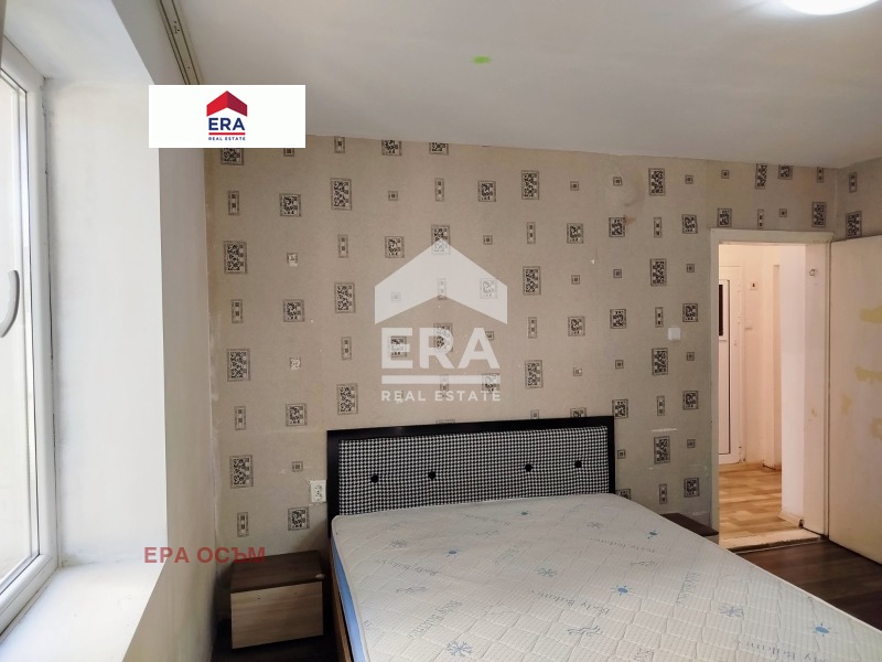 Продава 2-СТАЕН, гр. Ловеч, Широк център, снимка 6 - Апартаменти - 55622304