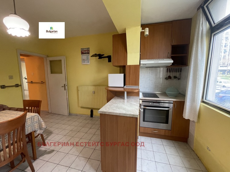 Продава 3-СТАЕН, гр. Бургас, Изгрев, снимка 4 - Апартаменти - 52666554