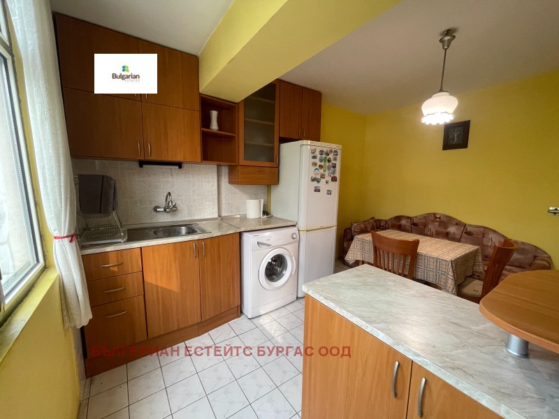 Продава 3-СТАЕН, гр. Бургас, Изгрев, снимка 5 - Апартаменти - 52666554