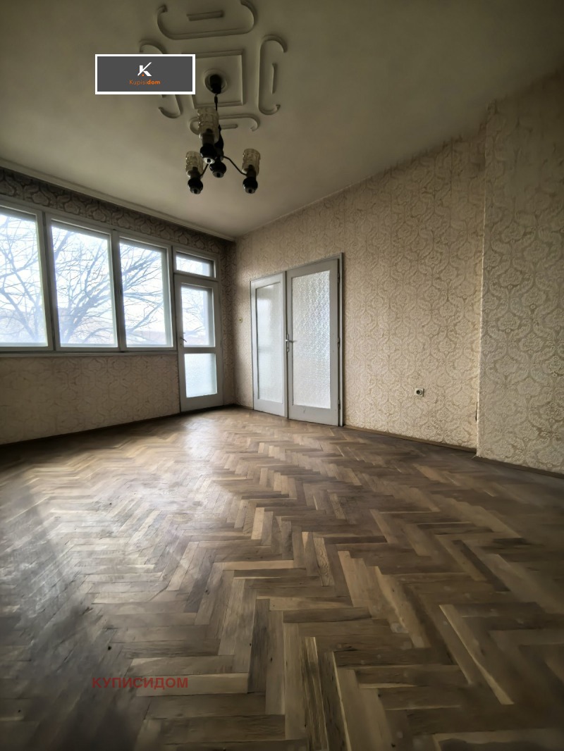 Продава МНОГОСТАЕН, гр. Стара Загора, Център, снимка 7 - Апартаменти - 53021431