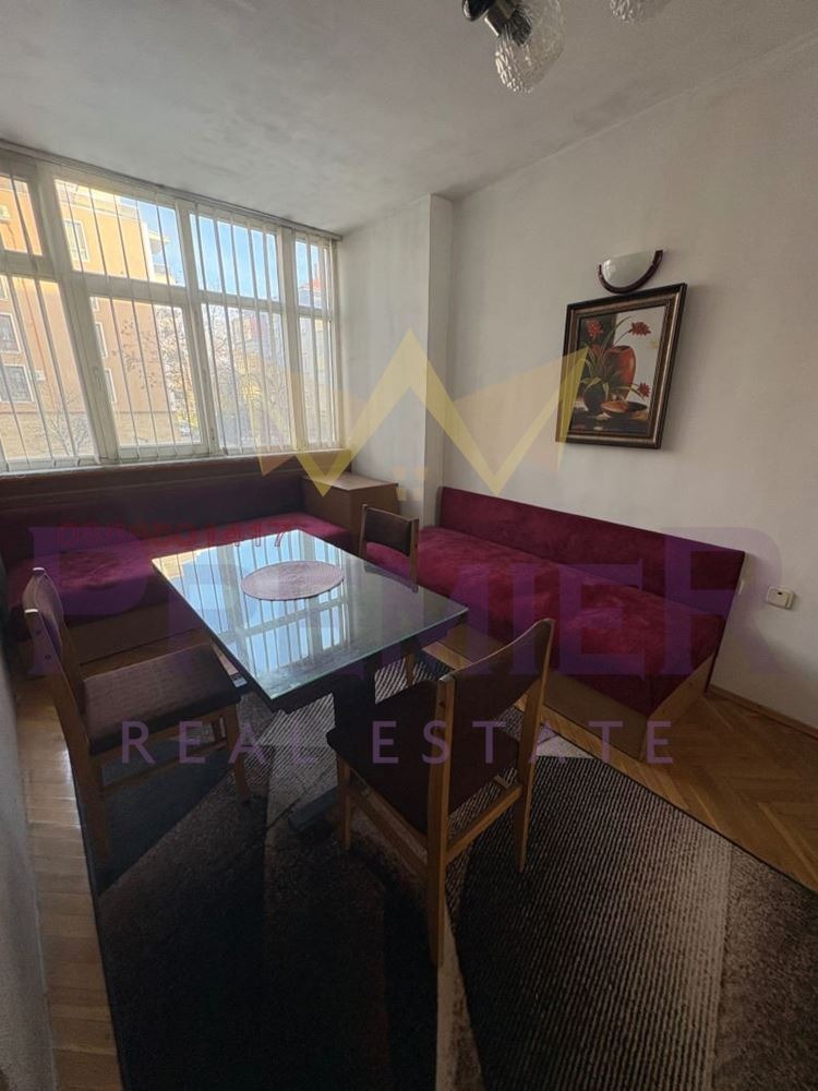 Продава МНОГОСТАЕН, гр. Пловдив, Кючук Париж, снимка 2 - Апартаменти - 54868242