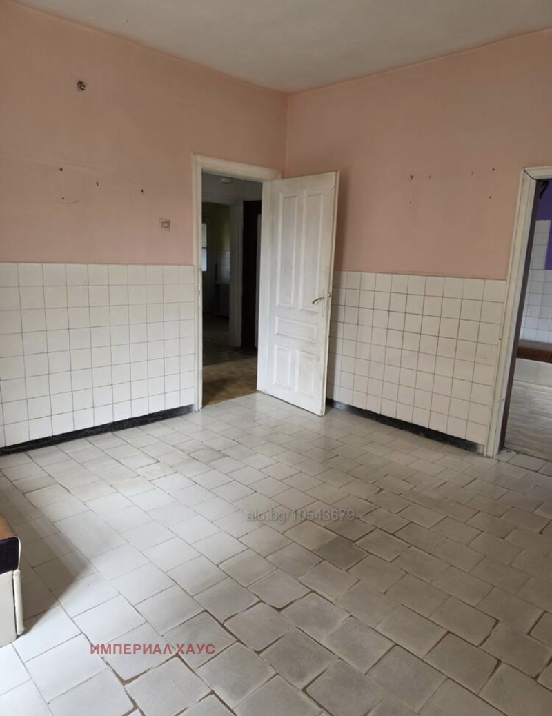 Продава ЕТАЖ ОТ КЪЩА, гр. Хасково, Училищни