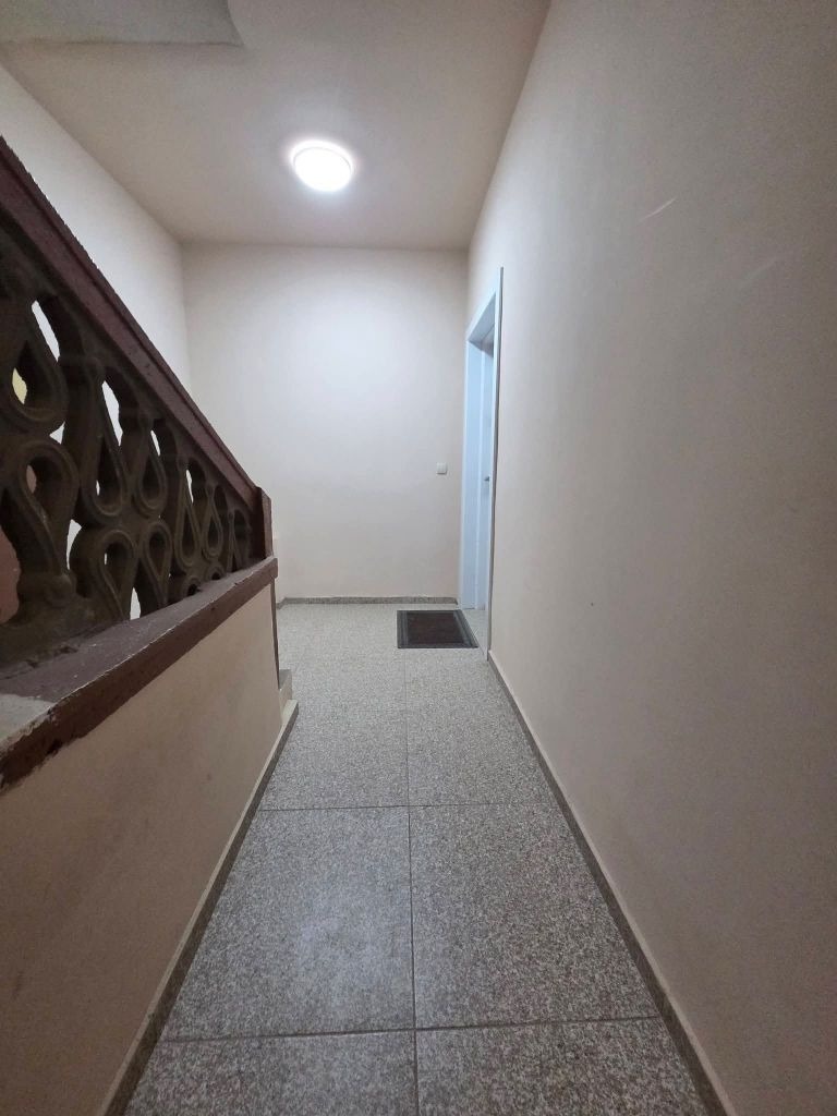 Продава ЕТАЖ ОТ КЪЩА, гр. Кюстендил, Център, снимка 15 - Етаж от къща - 54252320