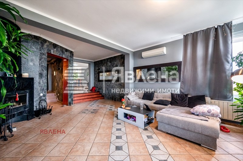 Til salgs  Hus Sofia , Bojana , 530 kvm | 32516100 - bilde [2]