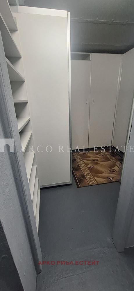 Продава ГАРАЖ, ПАРКОМЯСТО, гр. София, Хладилника, снимка 5 - Гаражи и паркоместа - 54753588