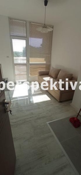 1 ložnice Christo Smirnenski, Plovdiv