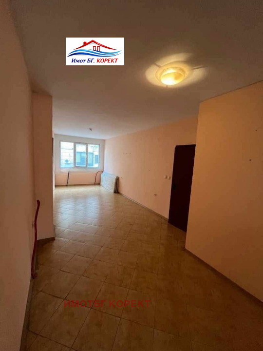 Продава 2-СТАЕН, гр. София, Белите брези