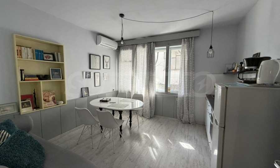 Продава 3-СТАЕН, гр. Пловдив, Кючук Париж