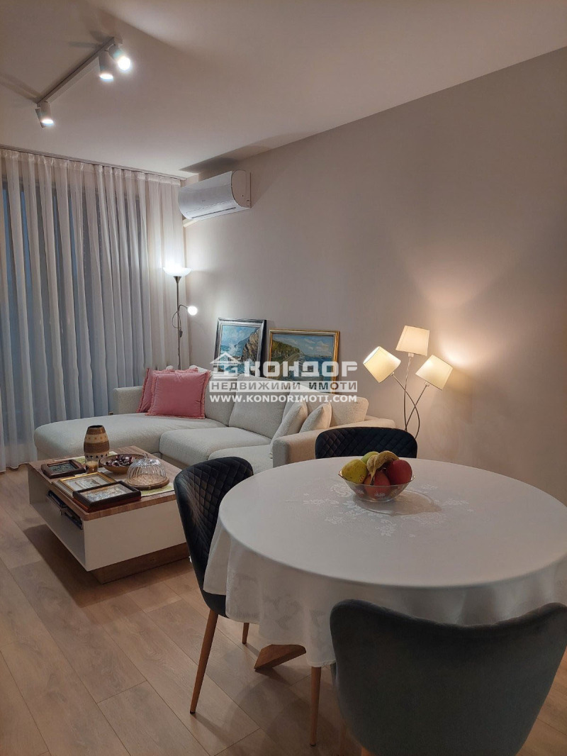 Продава 2-СТАЕН, гр. Пловдив, Център