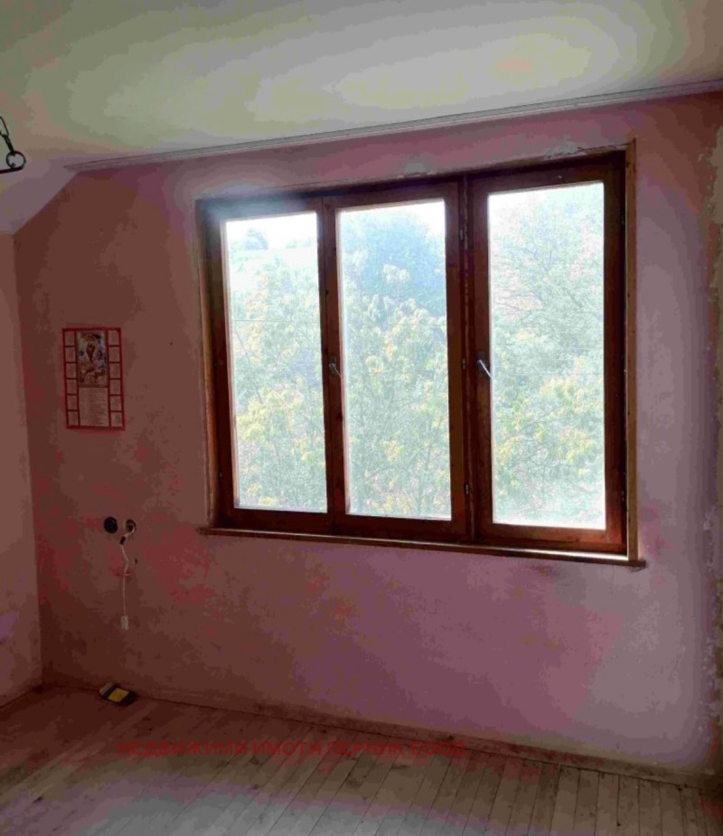 Продава  Къща област Перник , гр. Трън , 125 кв.м | 63780423 - изображение [16]