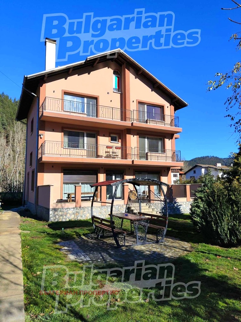 Продава КЪЩА, област София, с. Маджаре • 890000 € / 1740688.70 лв. • 16206429 1