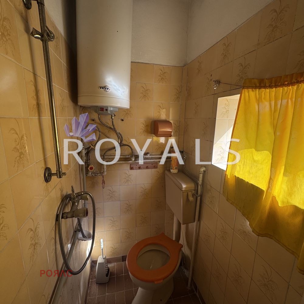 Продава ЕТАЖ ОТ КЪЩА, гр. Бургас, Лазур, снимка 12 - Етаж от къща - 55091463