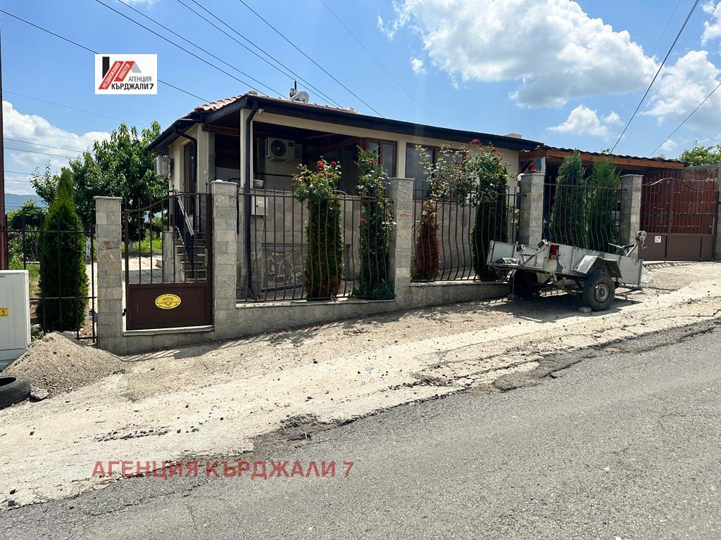 Продава КЪЩА, гр. Кърджали, Веселчане, снимка 7 - Къщи - 54436967