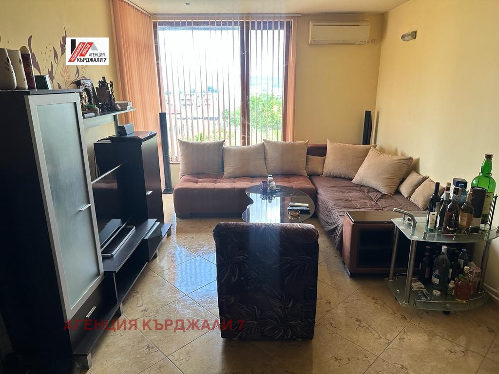 Продава КЪЩА, гр. Кърджали, Веселчане, снимка 2 - Къщи - 54436967