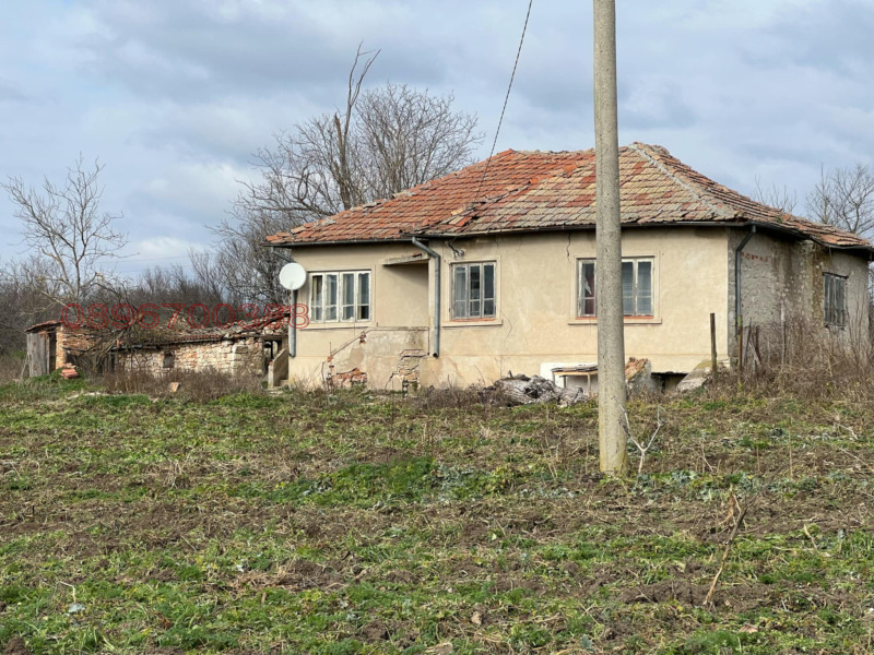 Продава КЪЩА, с. Челопечене, област Добрич