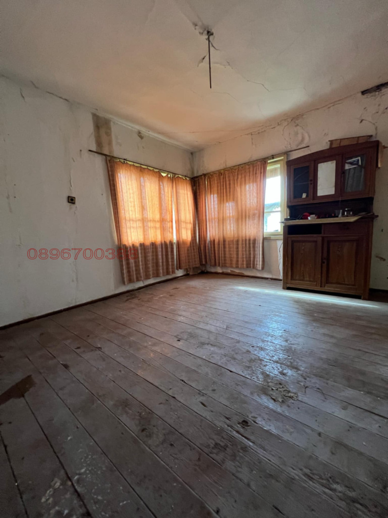 Продава КЪЩА, с. Челопечене, област Добрич, снимка 6 - Къщи - 52986249