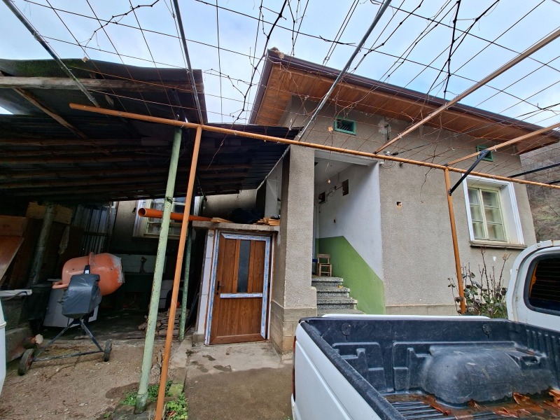 Продава КЪЩА, с. Лопян, област София област, снимка 9 - Къщи - 53452539