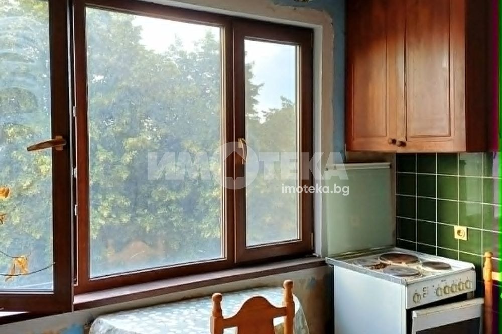 Продава 2-СТАЕН, гр. Пловдив, Гагарин, снимка 2 - Апартаменти - 54626054