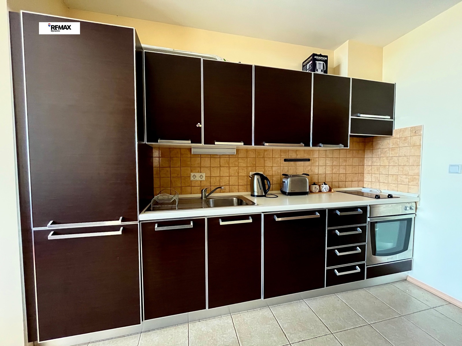 Продава 3-СТАЕН, гр. Поморие, област Бургас, снимка 10 - Апартаменти - 54686547