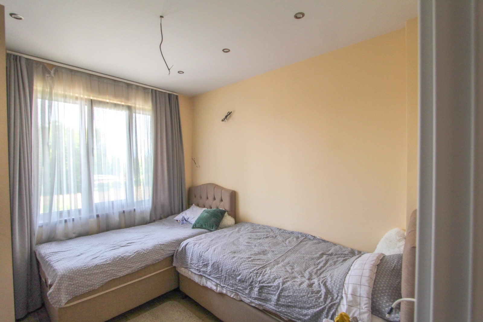 Продава КЪЩА, гр. София, с. Долни Богров, снимка 11 - Къщи - 54174120