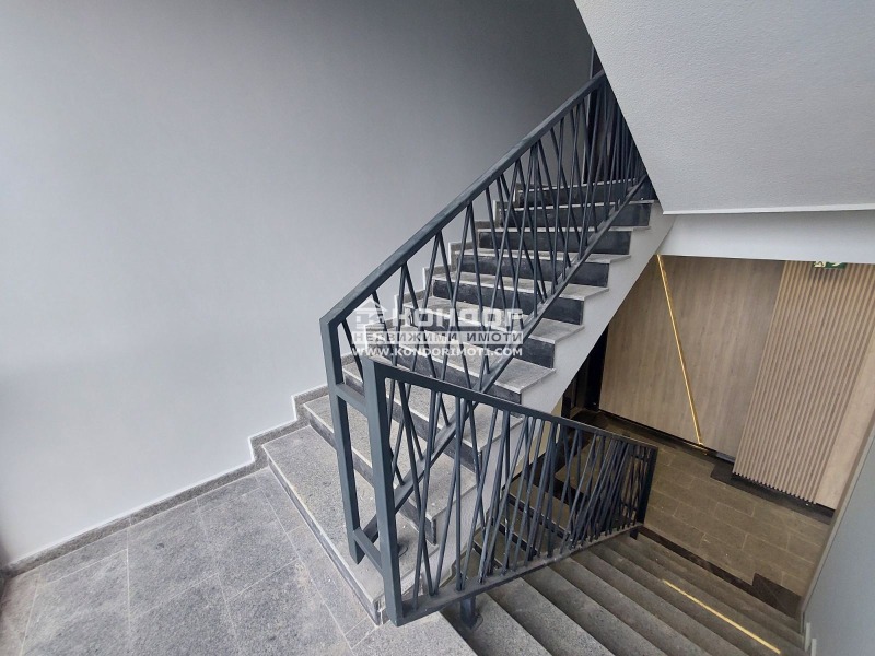 Продава 2-СТАЕН, гр. Пловдив, Остромила, снимка 3 - Апартаменти - 52935964