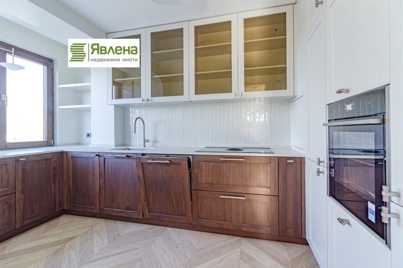 Na prodej  3+ ložnice Sofia , Izgrev , 180 m2 | 30293799 - obraz [5]
