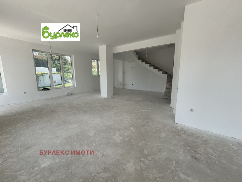 Te koop  Huis Varna , m-t Gorna Traka , 210 m² | 53585160 - afbeelding [6]
