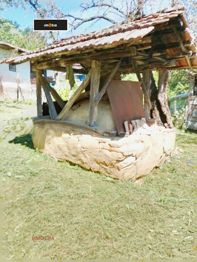 Продава КЪЩА, с. Голяма Желязна, област Ловеч, снимка 5 - Къщи - 52846630