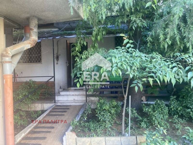 Продава КЪЩА, гр. Бургас, Възраждане, снимка 2 - Къщи - 54690258