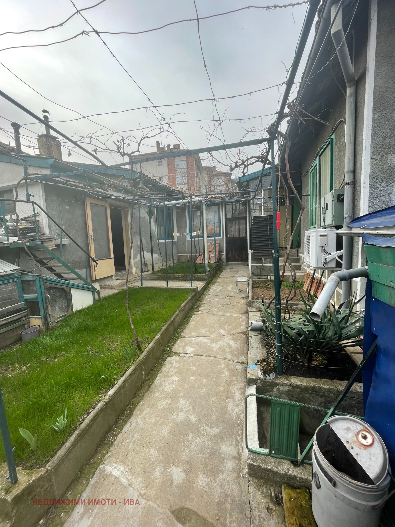 Продава КЪЩА, гр. Горна Оряховица, област Велико Търново, снимка 2 - Къщи - 44550728