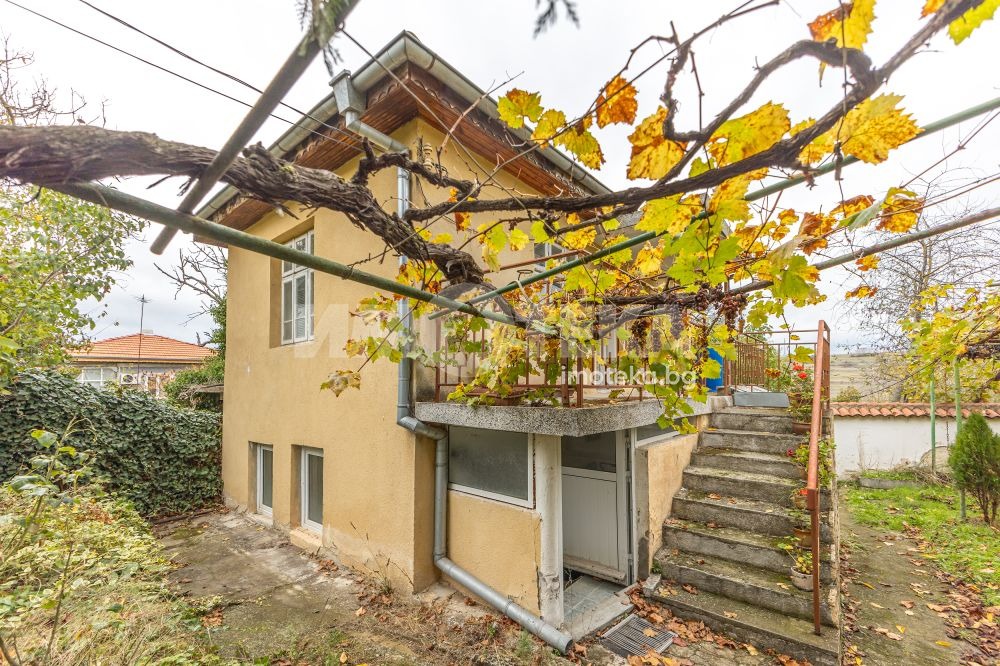 Продава КЪЩА, гр. Варна, с. Константиново